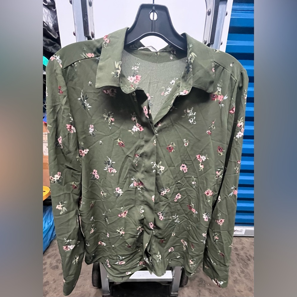 Floral button up